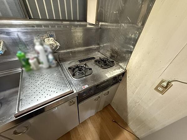 2口キッチンでグリル付きです！