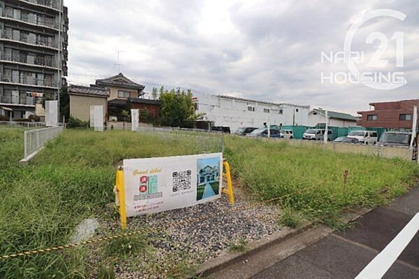 学区域の小学校まで徒歩11分