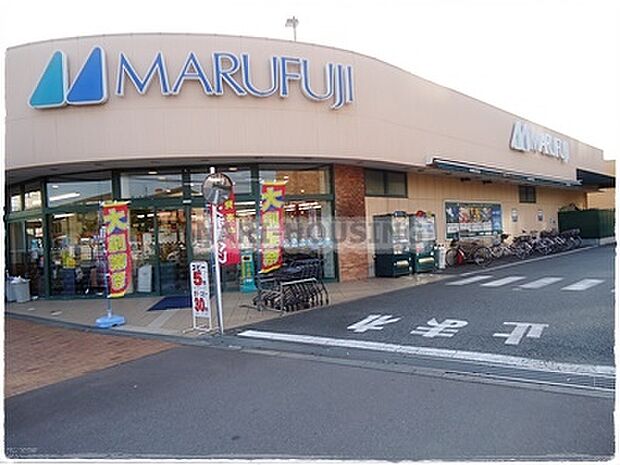 マルフジ昭島市役所通り店まで350m