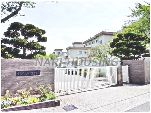 昭島市立多摩辺中学校まで767m
