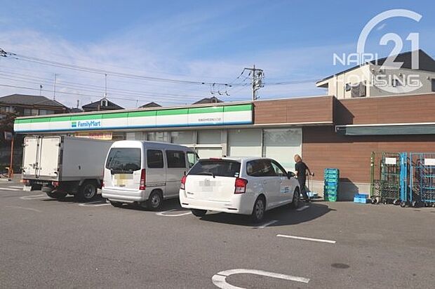 ファミリーマート昭島田中町団地入口店まで183m