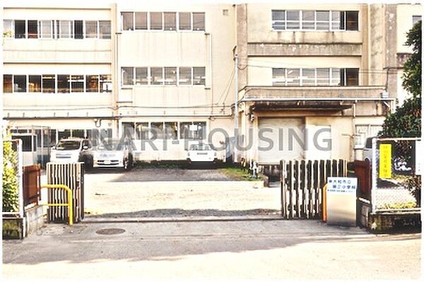 東大和市立第三小学校まで406m