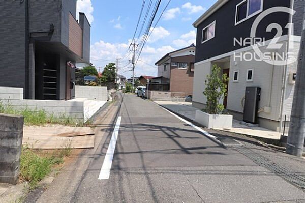 前面道路　南側公道