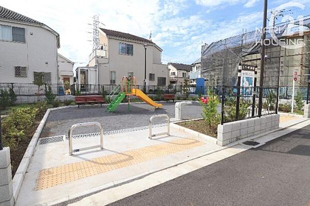 一番三西公園まで327m
