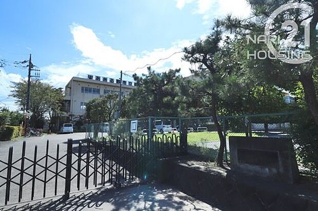 あきる野市立前田小学校まで356m