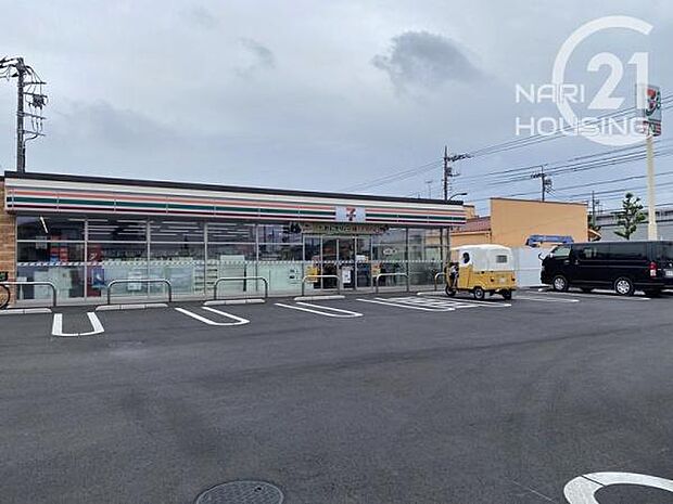 セブン-イレブン武蔵村山神明四丁目店まで306m