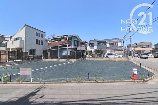 前面道路含む現地写真です