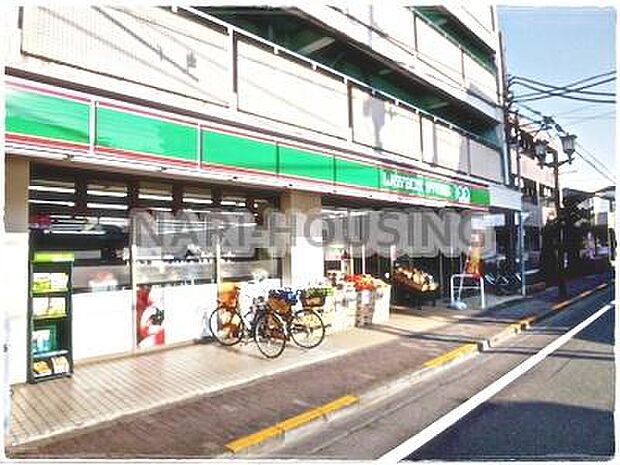 ローソンストア100 東大和南街店まで700m
