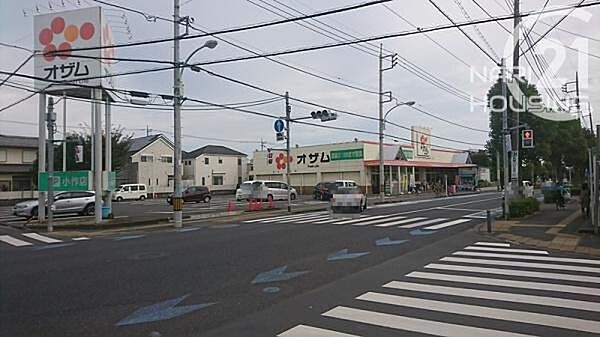 オザム小作店まで183m