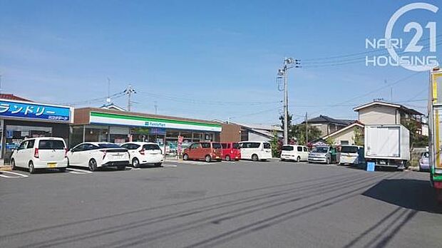 ファミリーマート 東秋留店まで564m