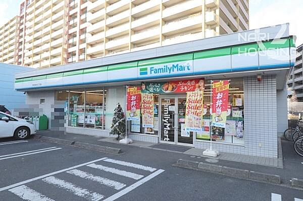 ファミリーマート 東大和桜が丘二丁目店まで423m