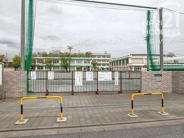 福生市立福生第二小学校まで1658m