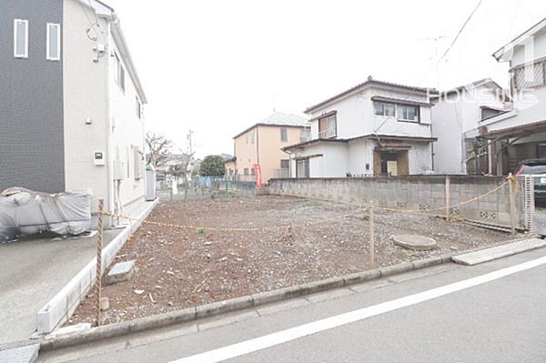 お好きなハウスメーカーでの建築が可能です