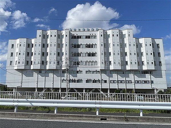 特定医療法人財団健和会みさと健和病院まで790m