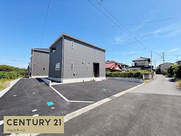 落ち着いた住環境の前面道路