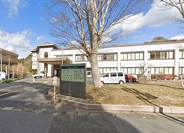 南房総市立富山国保病院まで5117m