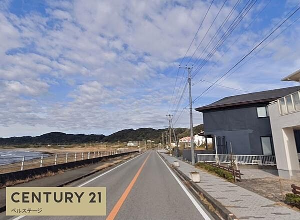 海が見える穏やかな前面道路！