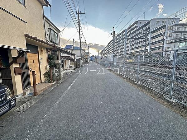 前面道路含む現地写真