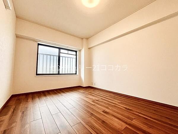 洋室6.3帖
