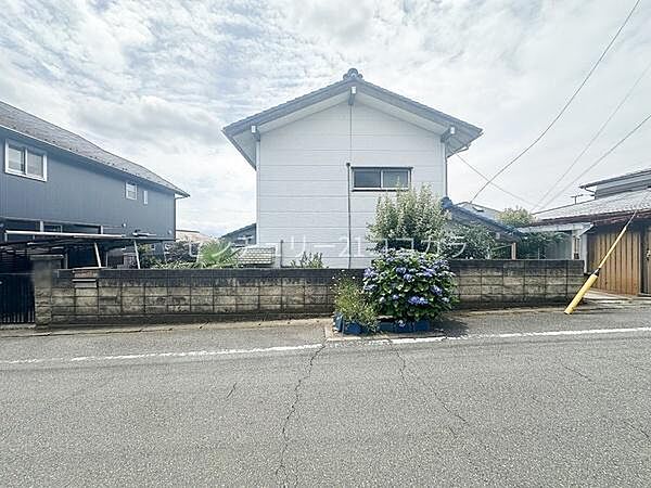 町田市玉川学園建築条件なし土地現況：古家付
