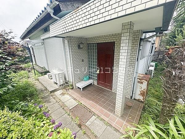 町田市玉川学園建築条件なし土地現況：古家付