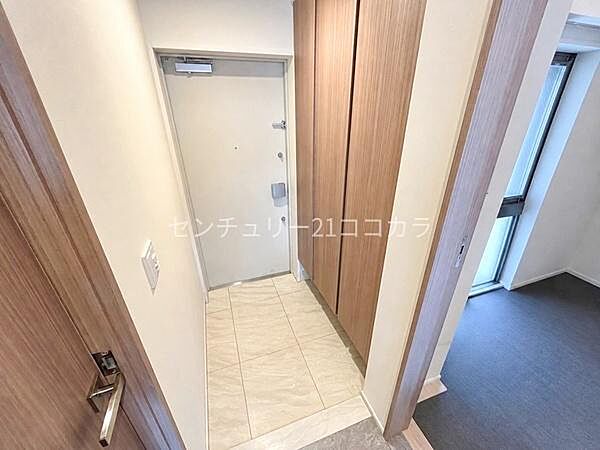 玄関を拡大表示