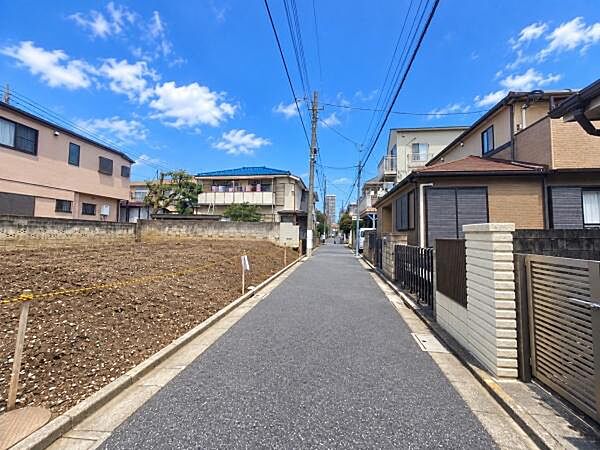 陽当り良好な建築条件付き土地。ハウスメーカーのこだわり仕様で、ライフスタイルに合わせた住まいづくりが可能です。周辺環境や施工例もご紹介いたします。