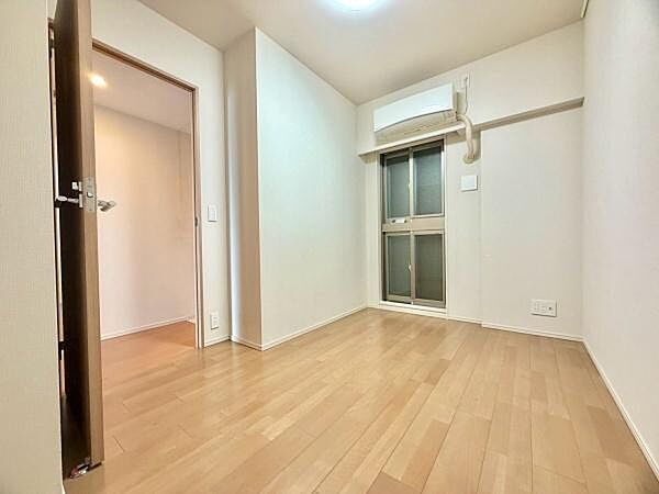 家具の配置もしやすく、ベッドルームや子供部屋に最適です♪