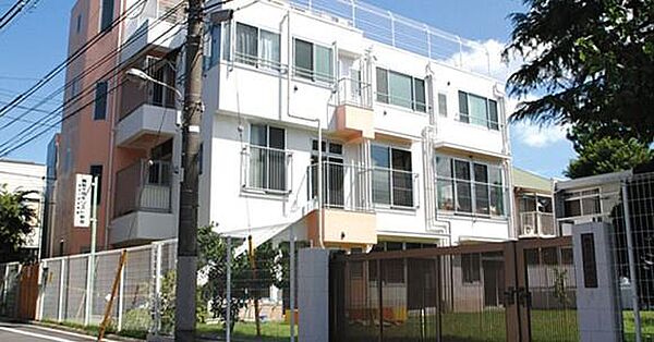雑司ヶ谷幼稚園まで347m