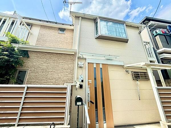 土地面積：50.03平米建物面積：46.35平米木造スレートぶき2階建