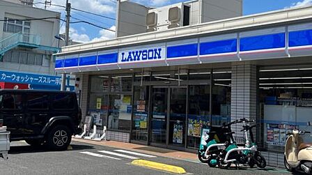 ローソン北区浮間二丁目店まで446m