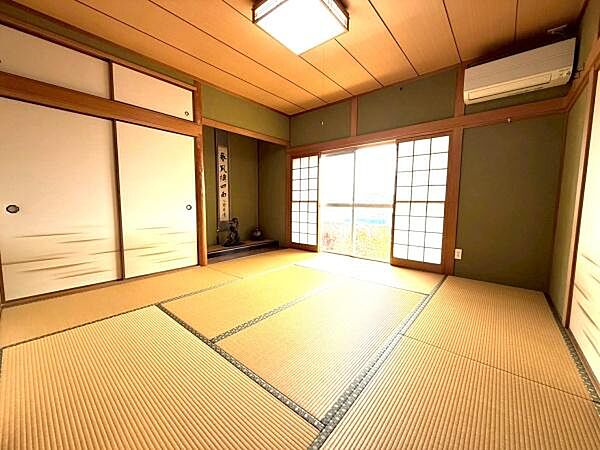 1F和室（約9.0帖）の写真です♪