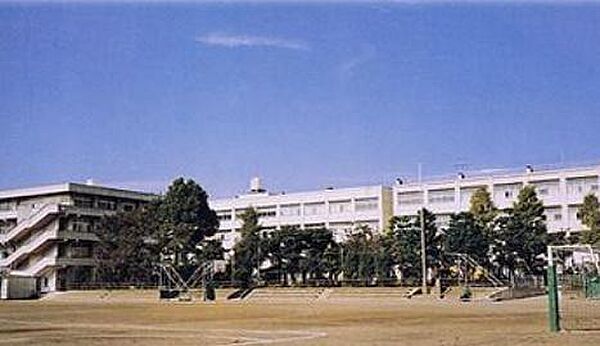 大正中学校まで800m