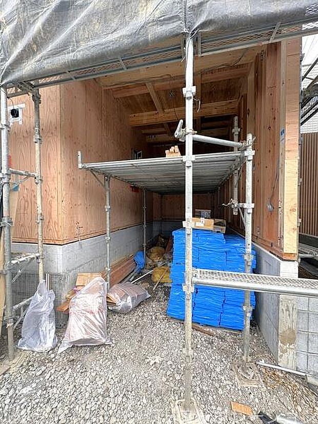 ガレージタイプの駐車場は物置としてもご活用いただけます