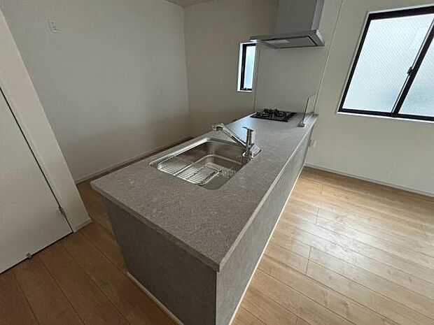 ご見学希望や資料請求等、お気軽にお問合せください。 センチュリー21THコーポレーション