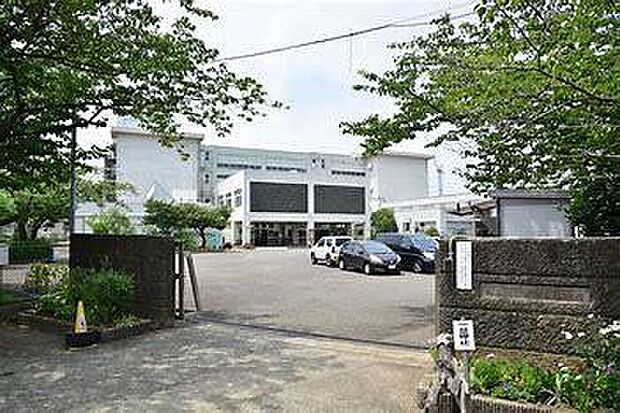 鎌倉市立西鎌倉小学校まで789m