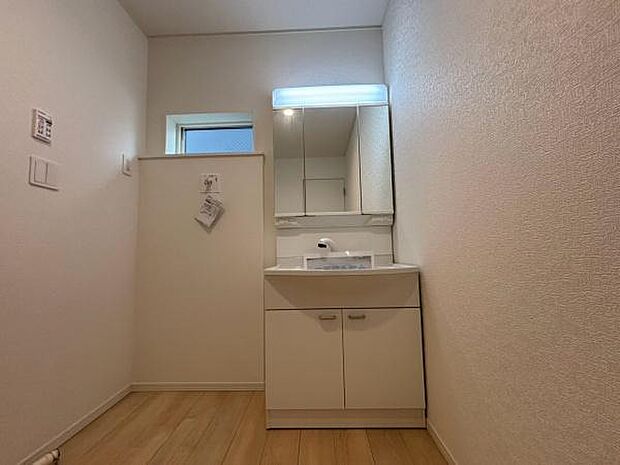 ご見学希望や資料請求等、お気軽にお問合せください。 センチュリー21THコーポレーション