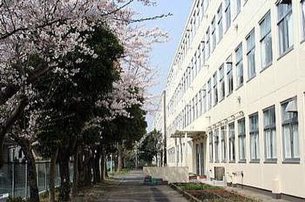 横浜市立上郷中学校まで1200m