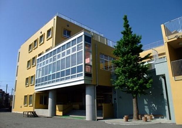 海老名市立東柏ケ谷小学校まで230m