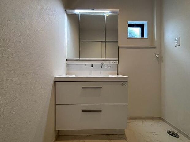 ご見学希望や資料請求等、お気軽にお問合せください。 センチュリー21THコーポレーション