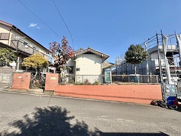 南西側より撮影