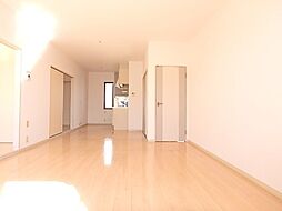 グリーンヒル A棟 203号室 2階2LDKの室内