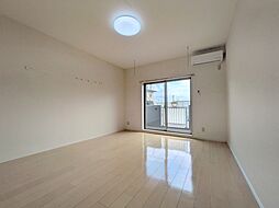 ラヴィエール ミト 103号室 1階1Kのリビング/ダイニング