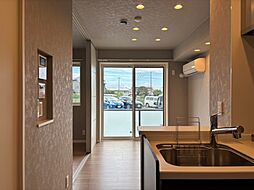 ELPIDA赤塚 B 102号室 1階1LDKのリビング/ダイニング