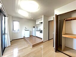 メゾン・ド・メープル 501号室 5階ワンルームのリビング/ダイニング