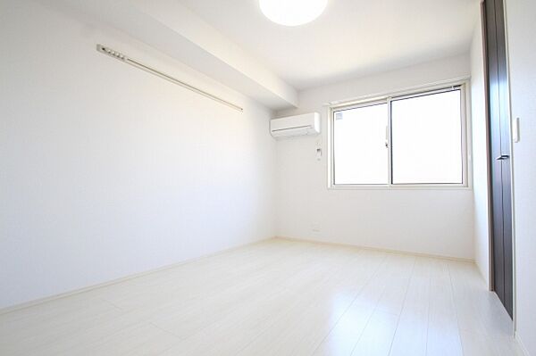 apartment 茨城県ひたちなか市大字足崎
足崎の賃貸情報を見る
物件地図