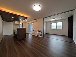 シスネス姫子 205号室 2階2LDKのリビング/ダイニング