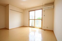 カプリコート 103号室 1階1Kのリビング/ダイニング