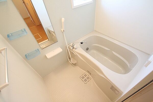 apartment 茨城県ひたちなか市大字足崎
足崎の賃貸情報を見る
物件地図