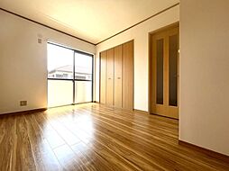 サニーヒル東前 E棟 101号室 2LDKのリビング/ダイニング